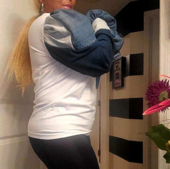 The 🦋 puffy sleeve tee - Picture 3 of 4